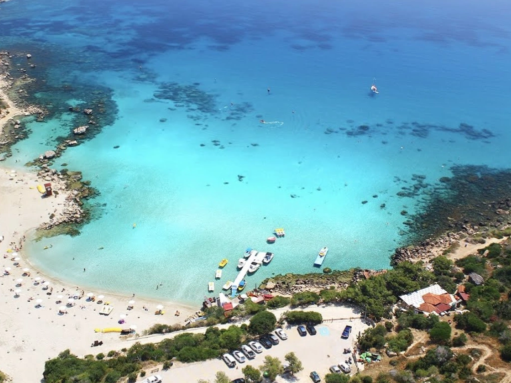 Konnos Bay